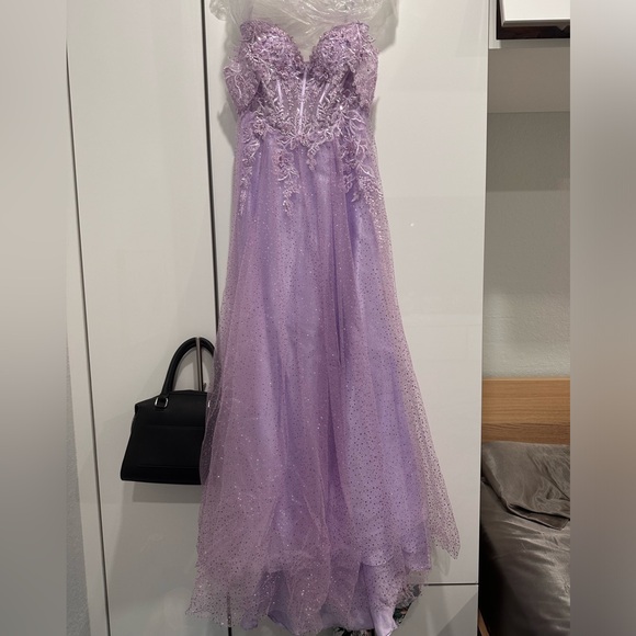 Light purple prom dress - Picture 2 of 5